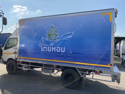 สติ๊กเกอร์ติดรถบรรทุก