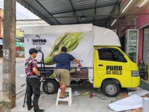 รับติดสติ๊กเกอร์รถถึงที่