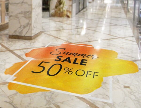 ตัดสติ๊กเกอร์โฆษณาติดพื้น