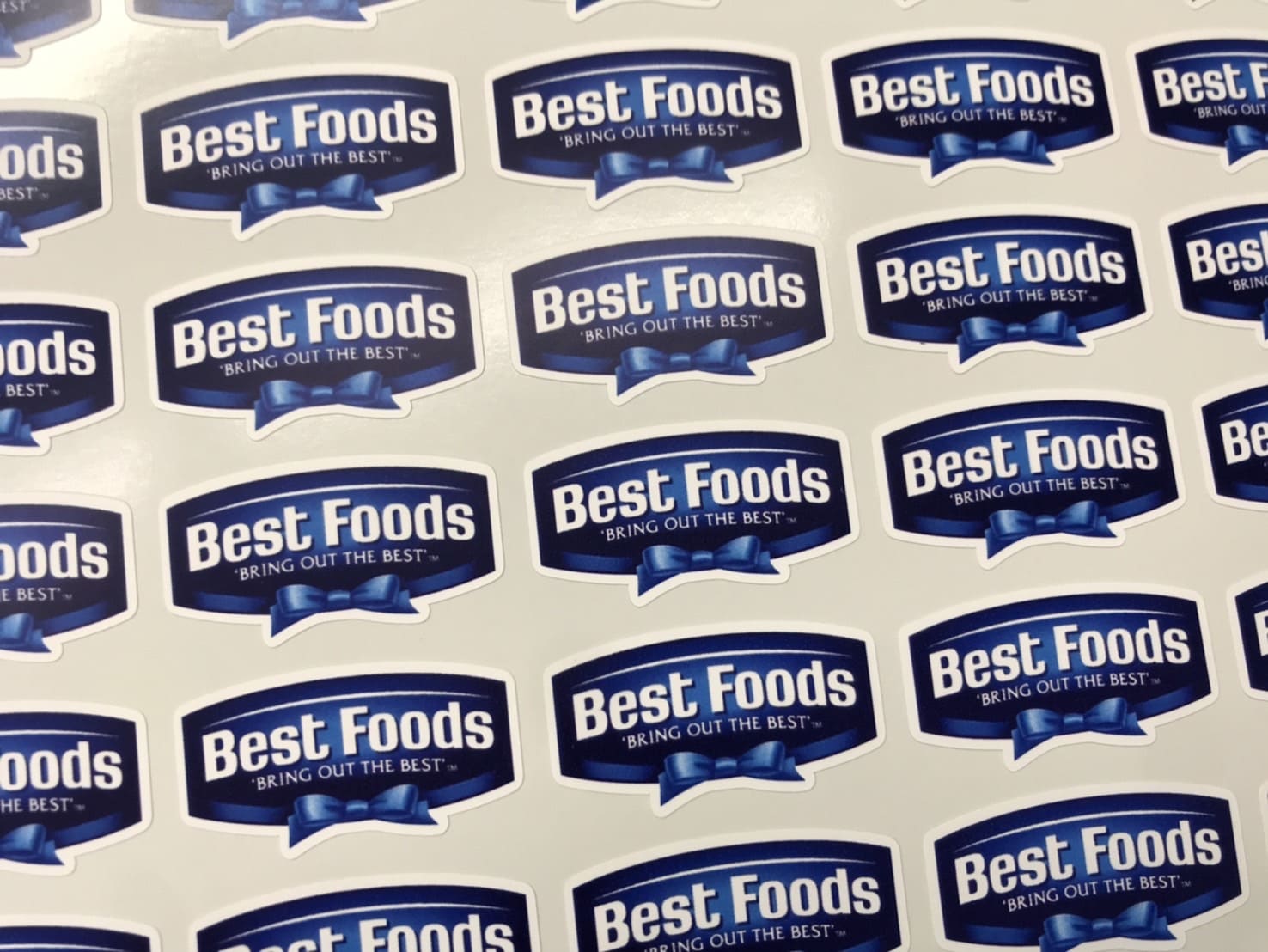 ปริ้นสติ๊กเกอร์ติดสินค้าไดคัท