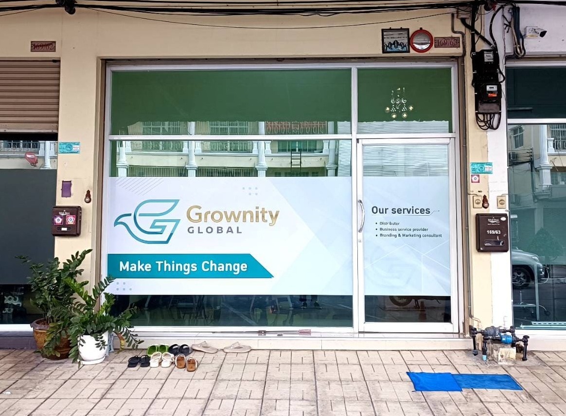 พิมพ์ป้ายสติ๊กเกอร์ติดกระจก