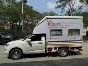 ป้ายสติ๊กเกอร์ติดรถ