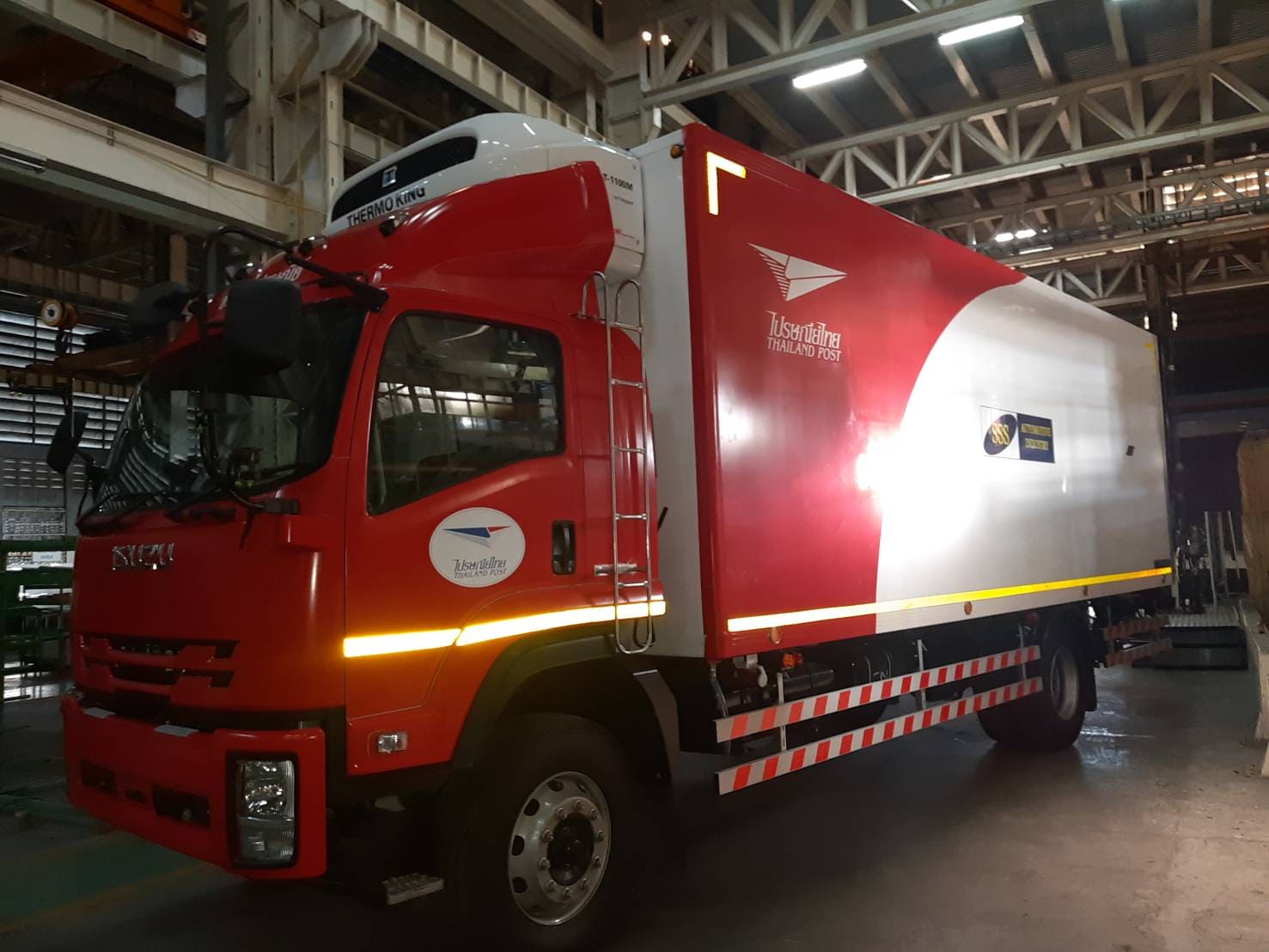 สติ๊กเกอร์ติดตู้ทึบรถบรรทุก