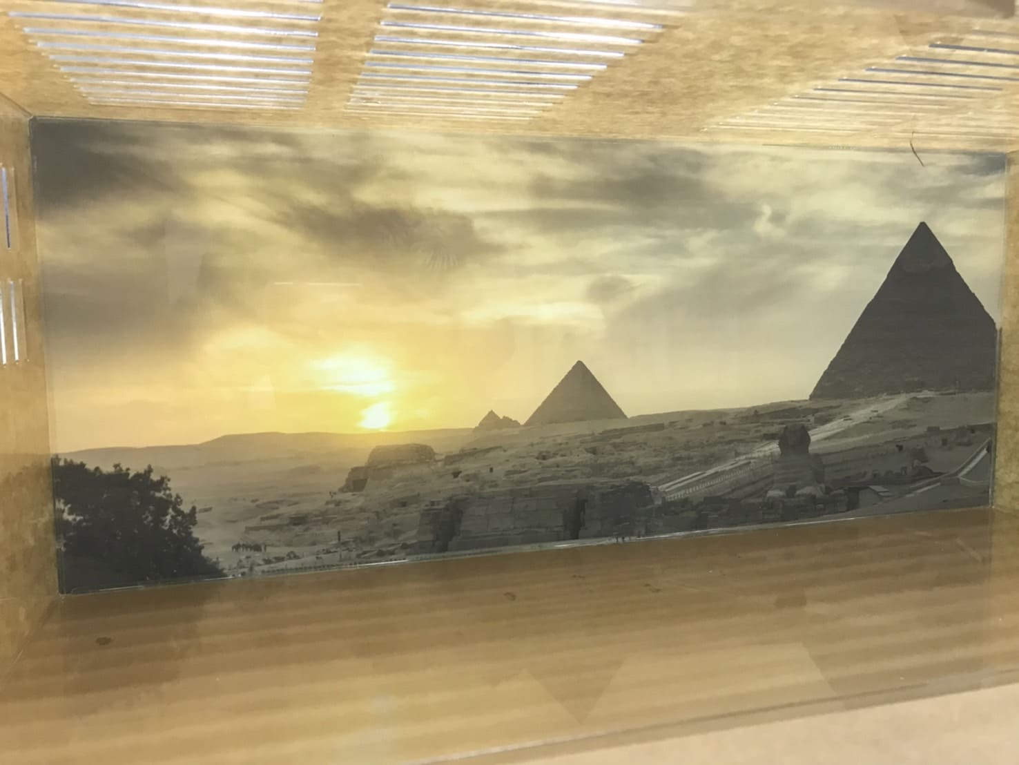 สติ๊กเกอร์ติดตู้ไฟอะคริลิค