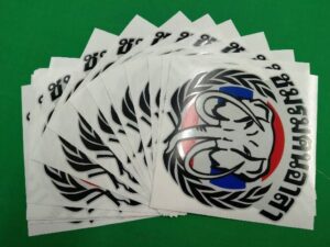 ตัดสติ๊กเกอร์สะท้อนแสง