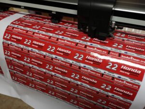 รับทำสติ๊กเกอร์ไดคัท