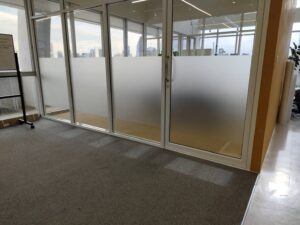 สติ๊กเกอร์ฝ้าติดกระจก