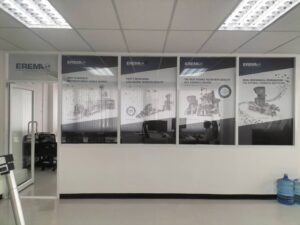 พิมพ์สติ๊กเกอร์ติดกระจก