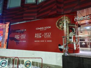 สติ๊กเกอร์ติดผนังก่อสร้าง