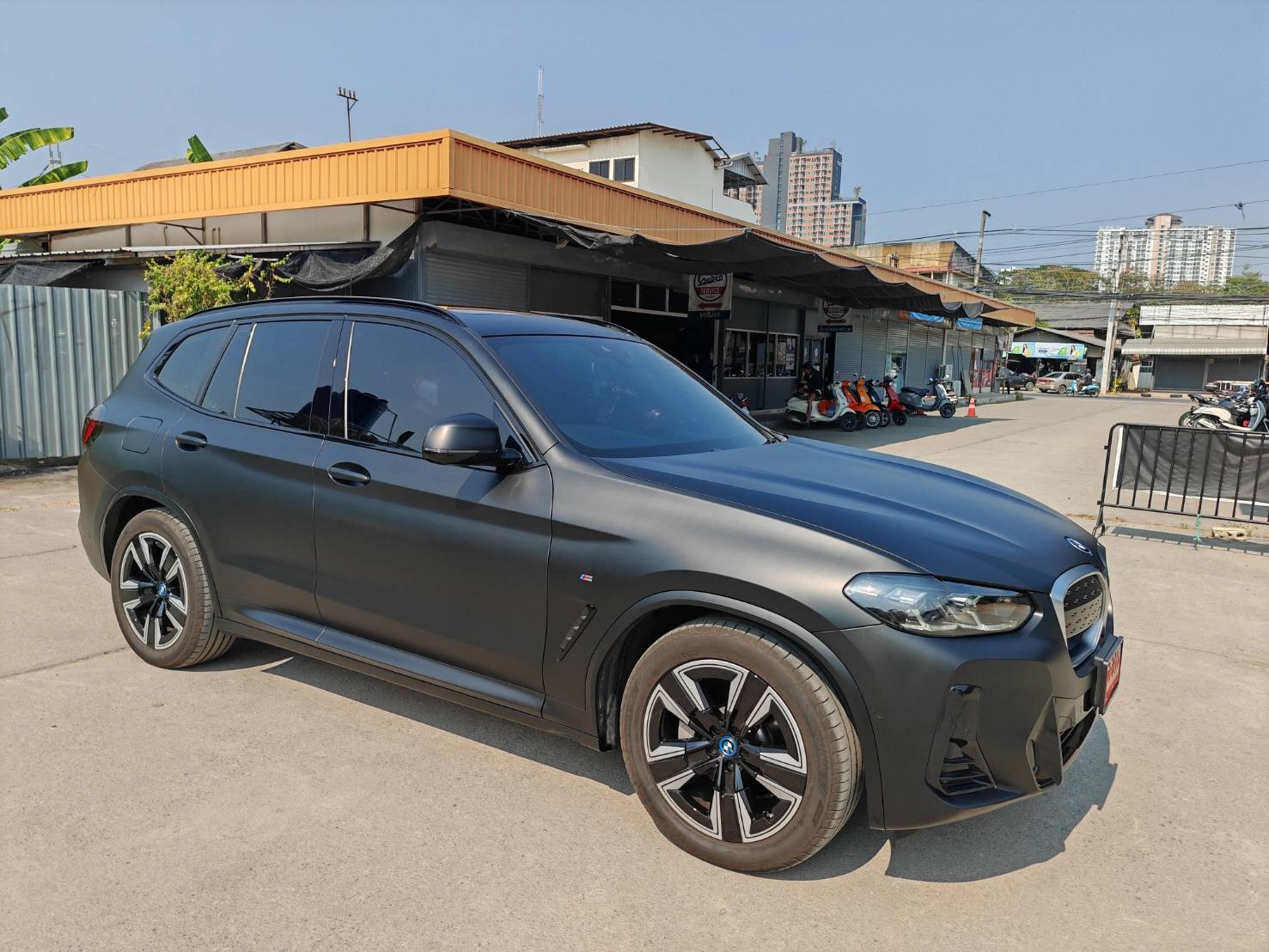 แร็ปสติ๊กเกอร์รถยนต์เต็มคัน