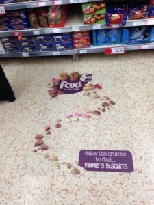 สติ๊กเกอร์โฆษณาติดพื้น