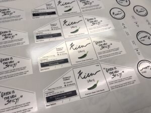 พิมพ์สติ๊กเกอร์โลโก้ ฉลากสินค้า