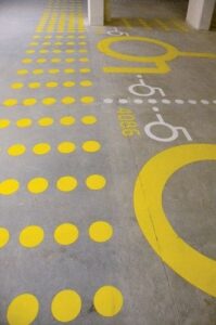 พิมพ์สติ๊กเกอร์ติดพื้นโรงงาน