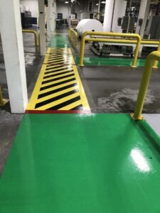 พิมพ์สติ๊กเกอร์ติดพื้นโรงงาน