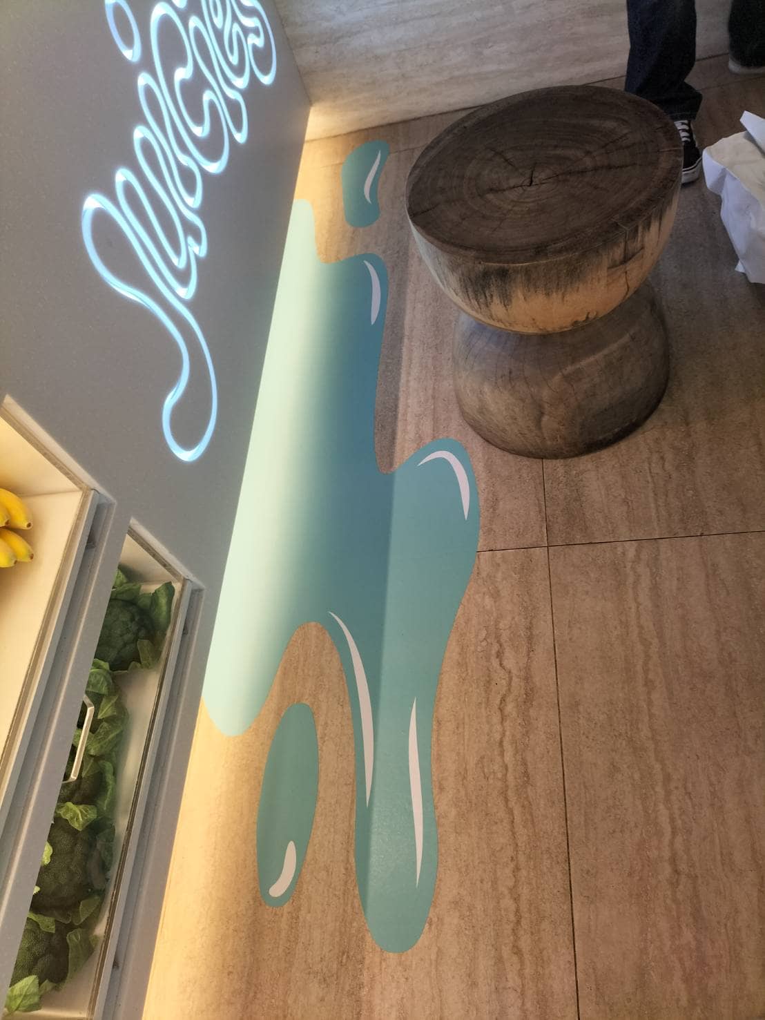 พิมพ์สติ๊กเกอร์ติดพื้นปูน