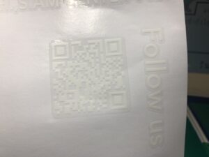 สติ๊กเกอร์ใสพิมพ์หมึกขาว