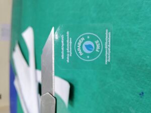 สติ๊กเกอร์ใสพิมพ์หมึกขาว