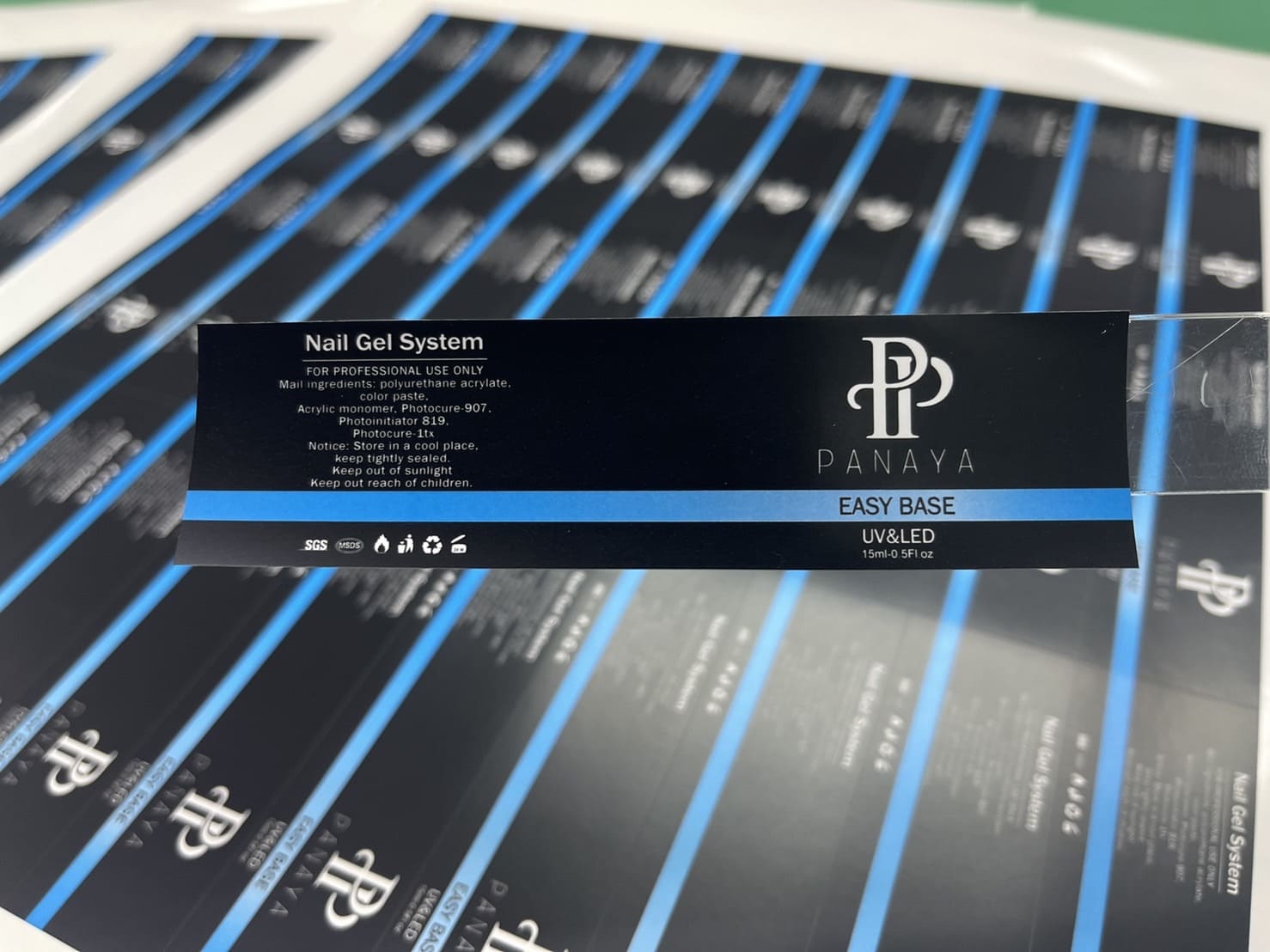 สติ๊กเกอร์ฉลากสินค้าติดขวด