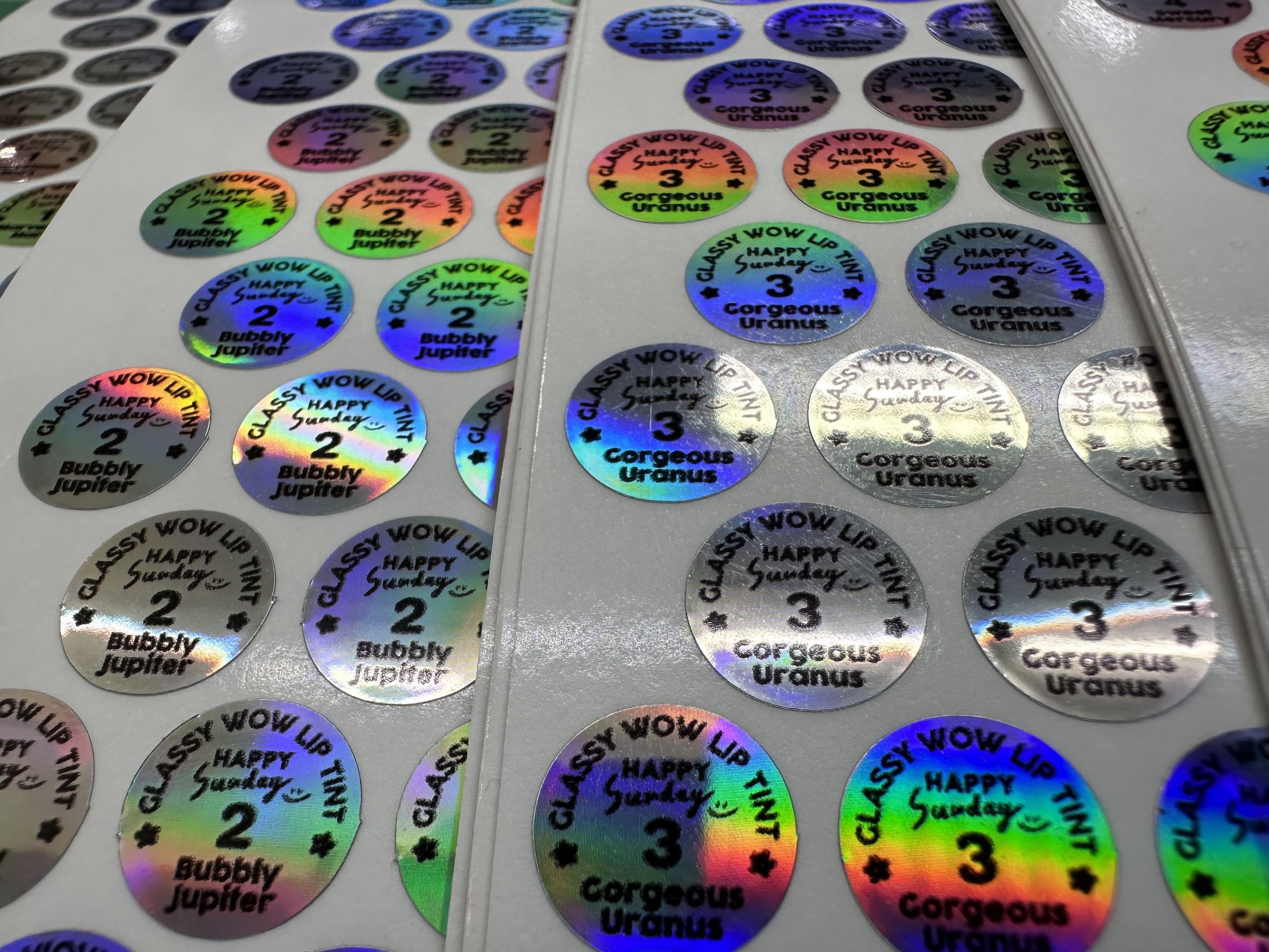 ทำสติ๊กเกอร์โฮโลแกรมติดสินค้า