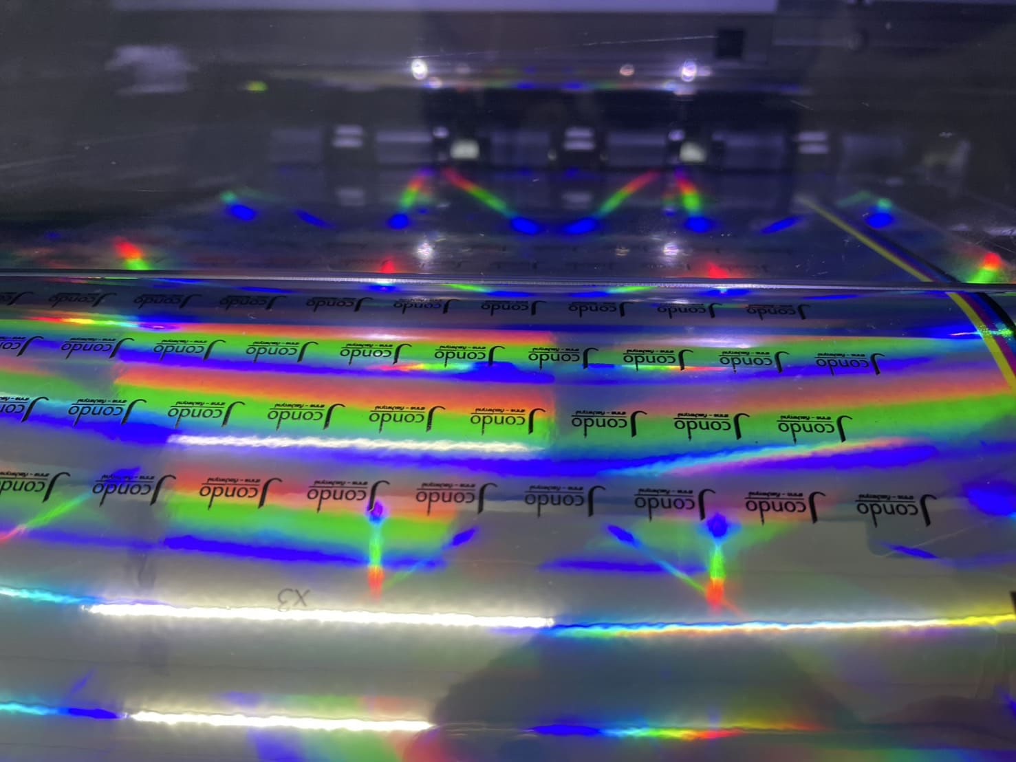 พิมพ์สติ๊กเกอร์โฮโลแกรมราคาถูก