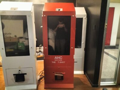 สติ๊กเกอร์ติดตู้ VENDING