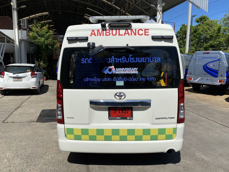 สติ๊กเกอร์ติดรถพยาบาล